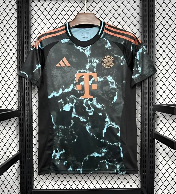 Camiseta Bayern Munich 2024/25 VISITANTE MANGA CORTA VERSION FAN